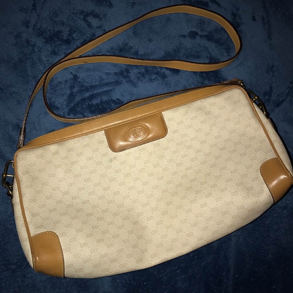 Gucci shoulder bag